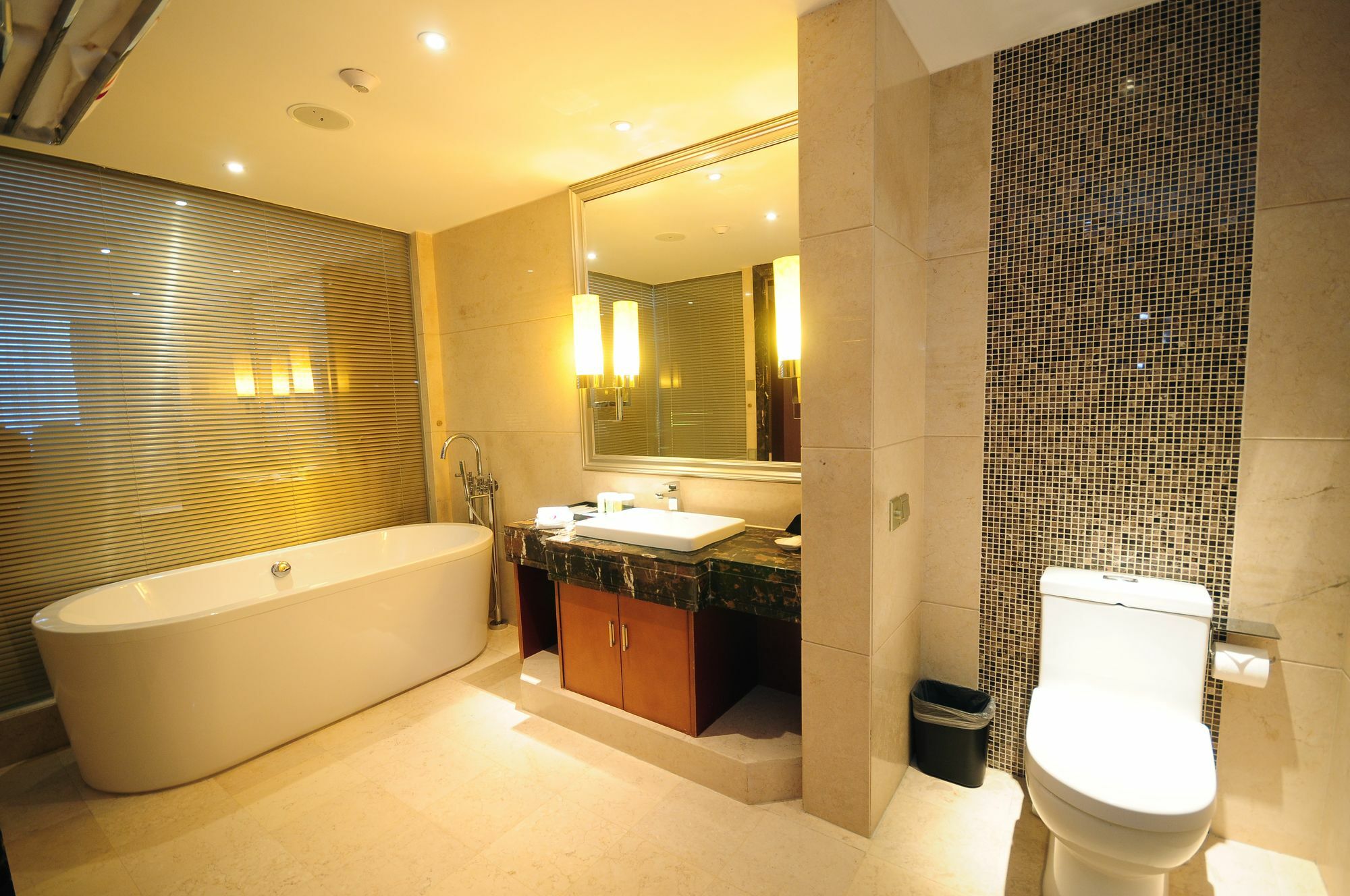 Airport Jianguo Hotel Chengdu Exterior foto